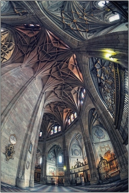 Segovia Cathedral by Gabi B