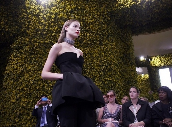 Color Art Show Fall-Winter 2012 for Christian Dior #flowers #s #art #show #fashion #raf #christian #dior