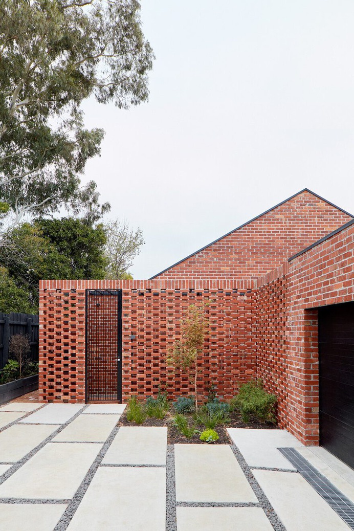 Bardolph Gardens / Breathe Architecture