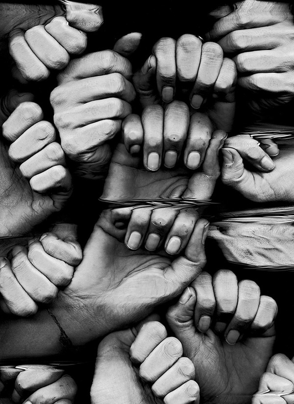 The Glitch and Some Veggies Elif Sanem karakoç #photography #black and white #nails #hands #fingers #human #crowd