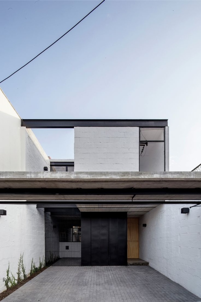 RR House by Delfino Lozano. #architecture #simplicity #delfinolozano