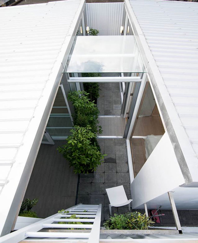 Urban Dwelling by 5X Studio #decor #interior #home