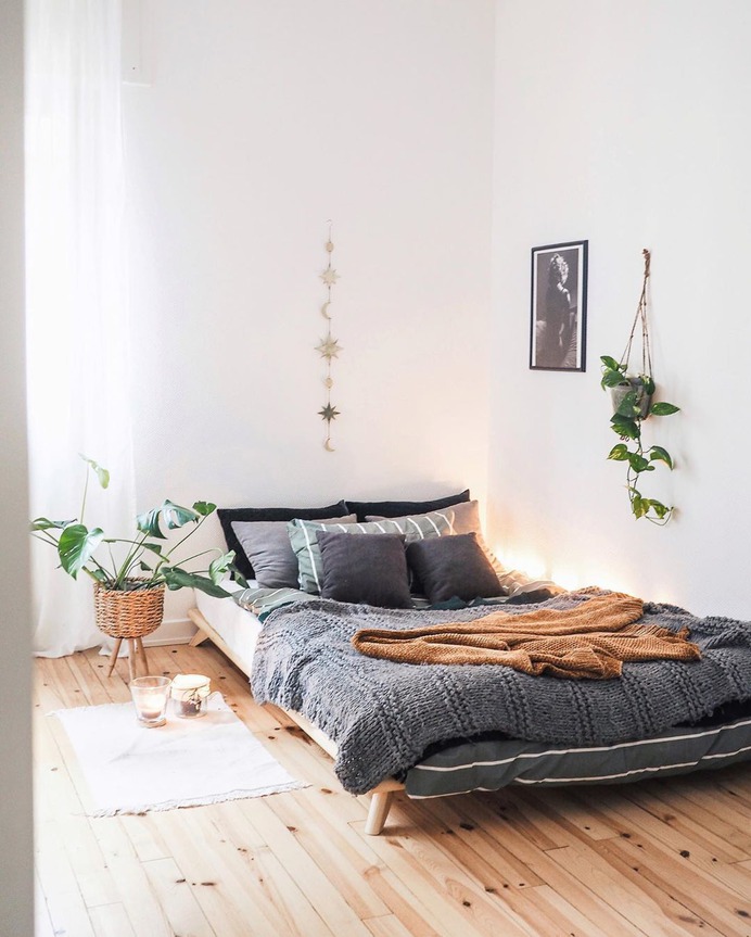 warm-space-minimalist-bedroom-ideas.jpg (1080×1348)