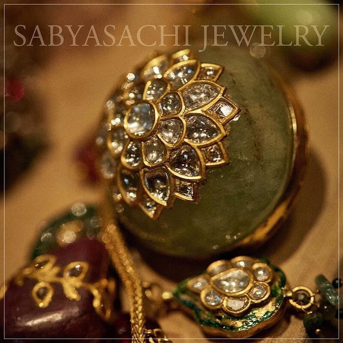Jewellery Courtesy: Sabyasachi Heritage Jewelry