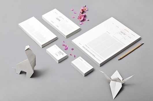Maru on the Behance Network #paper #maru #identity #typography