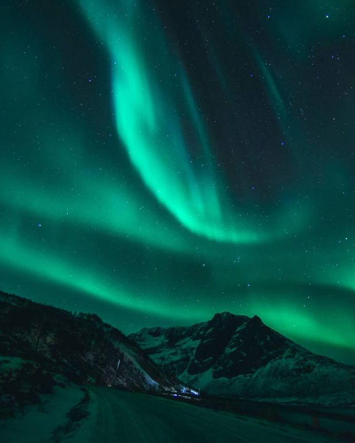 Spectacular Norway Northern Lights: Landscapes by Chris Robin Sivertsen