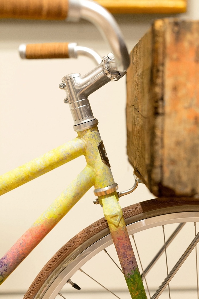 BIKES IMITATE ART