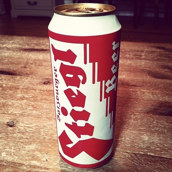 INK361 - Photo - Love this can #packaging #beer #blackletter #can