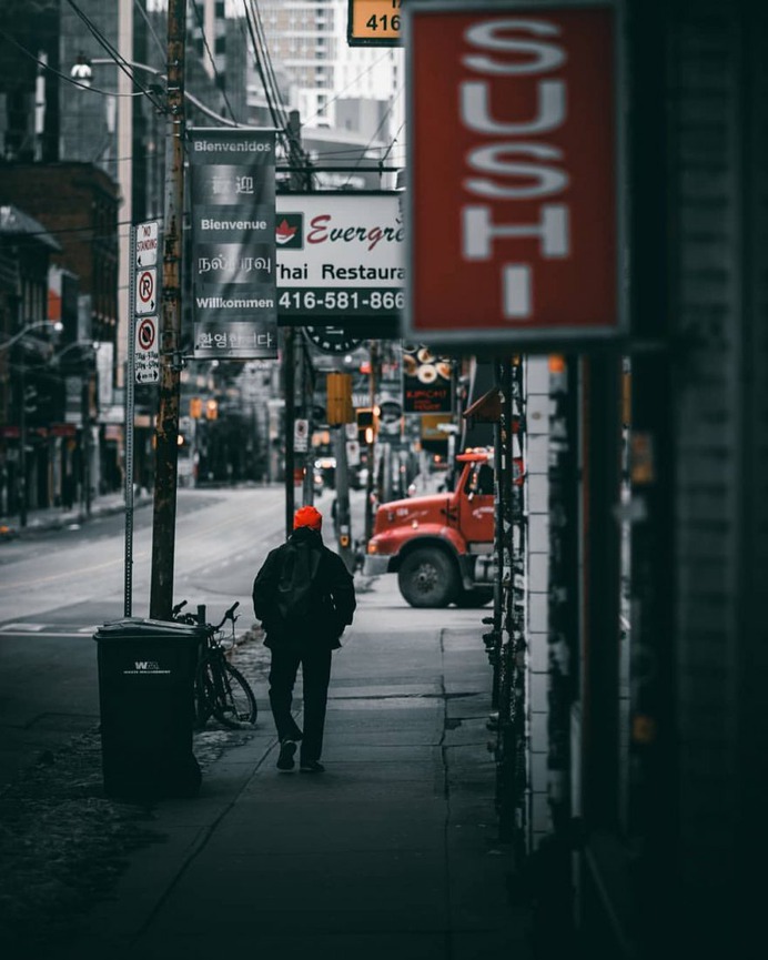 Moody and Cinematic Urban Photos in Toronto by Mathieu Paradis