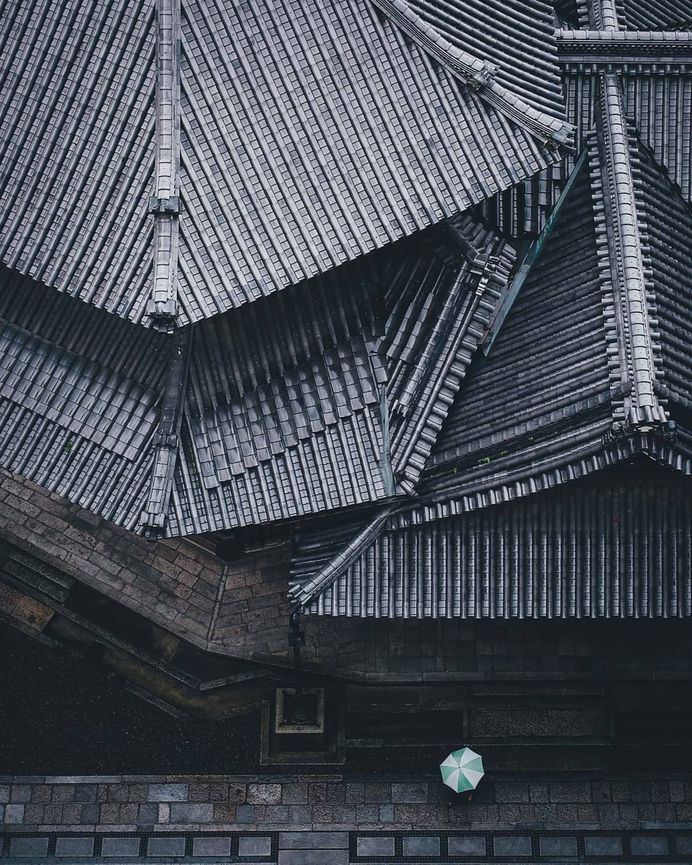 Cinematic Street Photos of Japan by Takashi Yasui