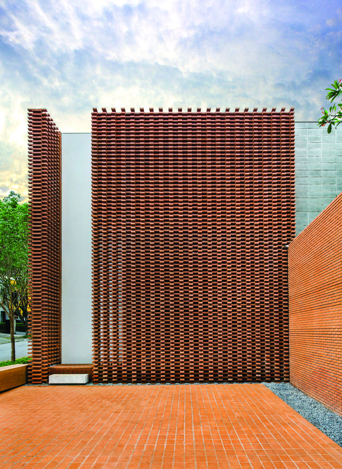 Guilherme Torres Office / Studio Guilherme Torres