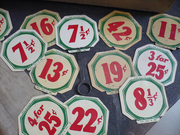 2328663267_efcff3aeb2_z.jpg (640×480) #vintage #type #tag #price