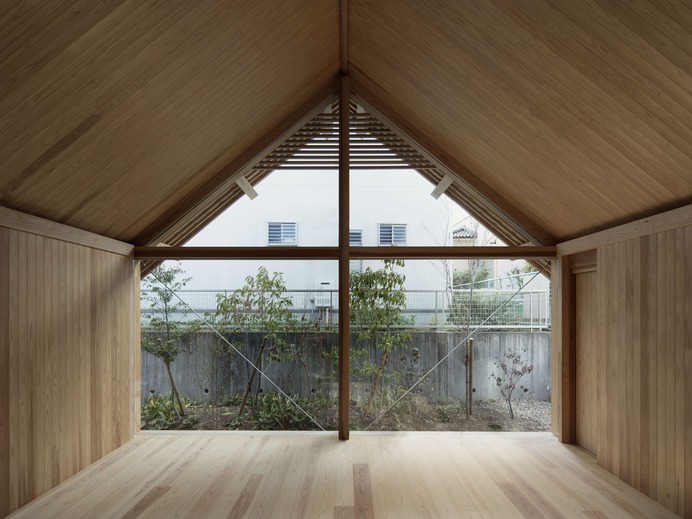 Yomogidai House by Uno Tomoaki Architects