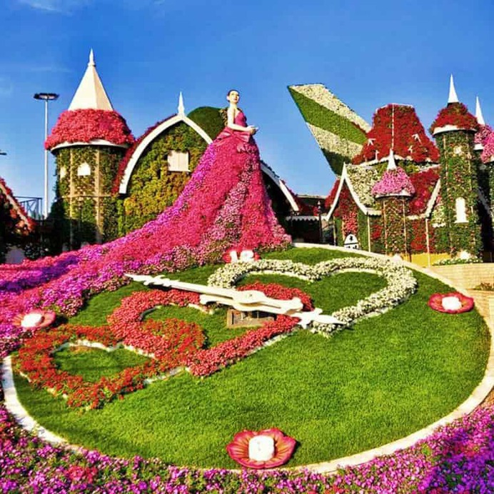 The floral diva at the Dubai Miracle Garden; herself is basically a mannequin that is wrapped in flowers.