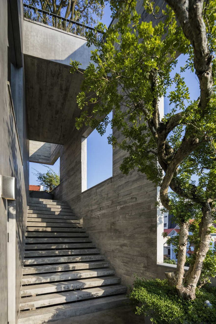 Ha Long Villa / Vo Trong Nghia Architects