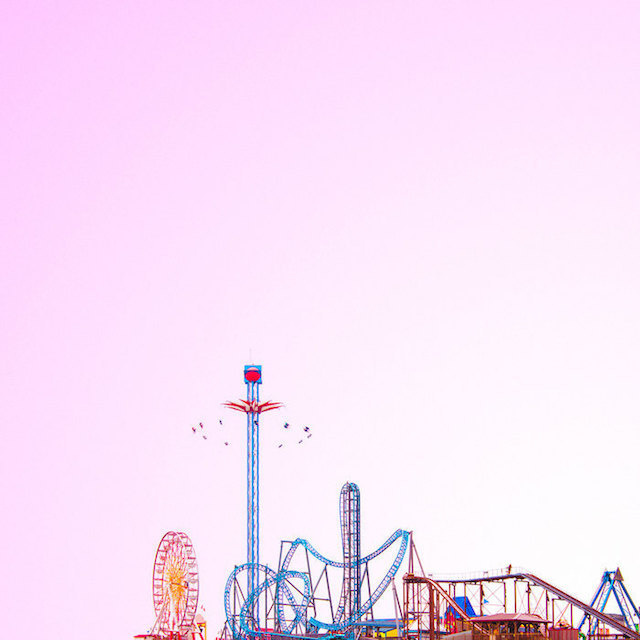 Candy-Colored Minimalism Photography – Fubiz™ #photo