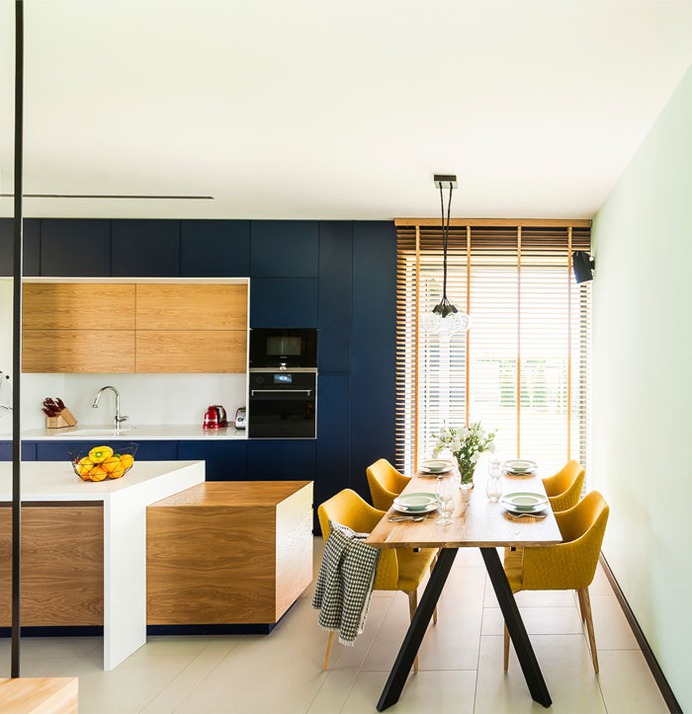Family House in Poland Connects with the Outdoors - InteriorZine