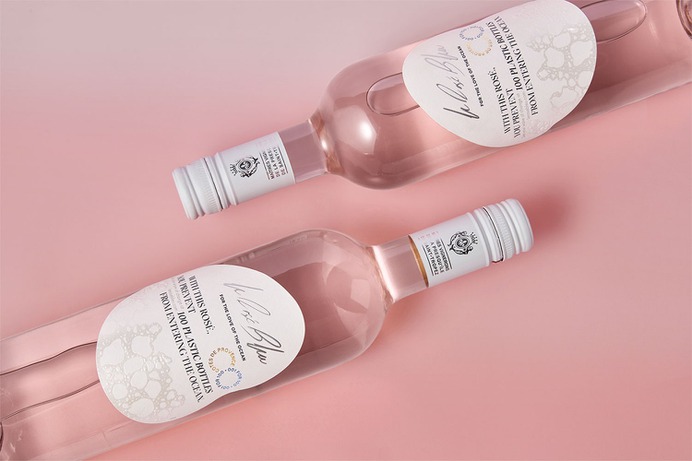 Le Rose Bleu Wine Packaging - Mindsparkle Mag Le Rose Blue represents a French premium rose wine generating awareness of the ocean's conservation. #logo #packaging #identity #branding #design #color #photography #graphic #design #gallery #blog #project #mindsparkle #mag #beautiful #portfolio #designer