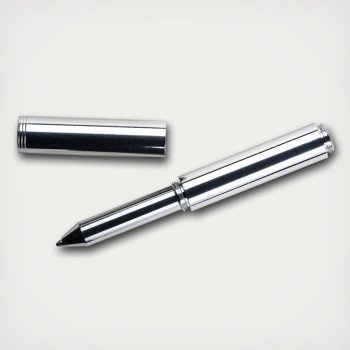 Carefully crafted, The Pen simplifies what a pen should be and focuses on quality and comfort. #product #design #pen #industrial