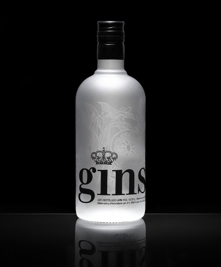 Lovely Package | Curating the very best packaging design #packaging #pattern #spirits #varnish