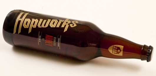 hubbottle3.jpg.960x0_q100.jpg (960×470) #beer #packaging #design #logo #typography
