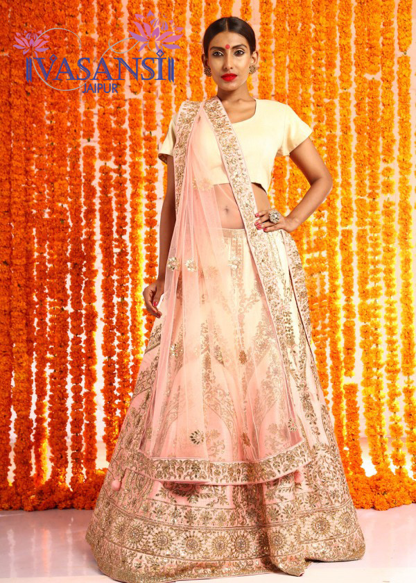 Vasansi Jaipur is an online designer store that is essentially well-suited in obliging the masses as it has a lovely combination of Indian s