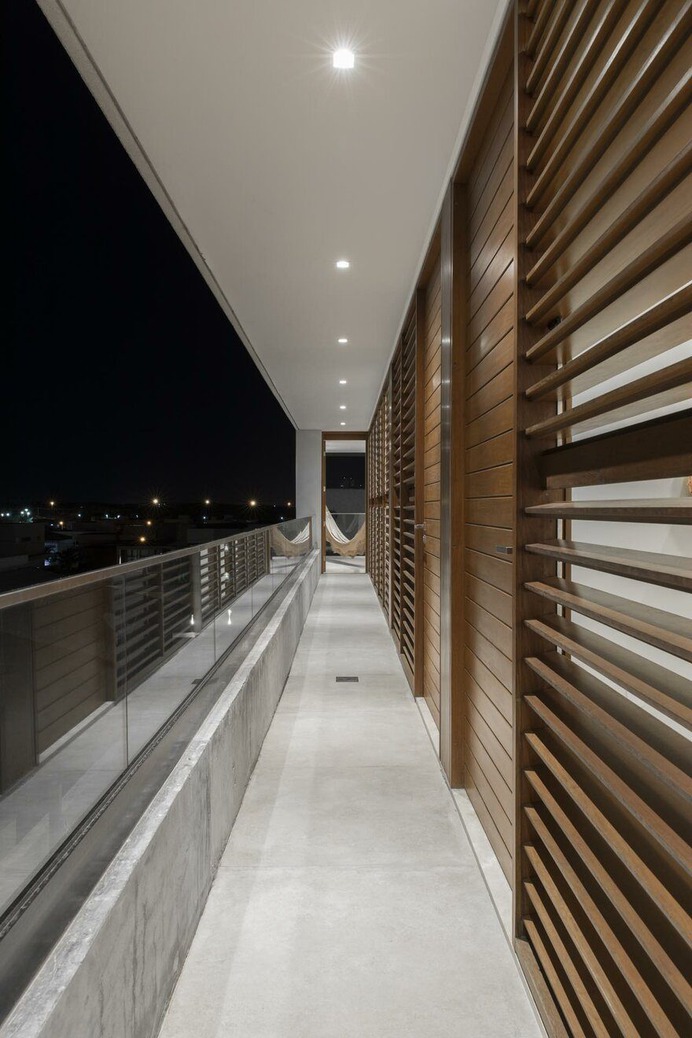 IF Residence / Martins Lucena Architects
