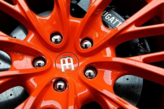 Veryon's in Singapore - Teamspeed.com #wheels #veyron #bugatti