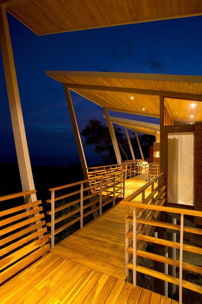 Float House