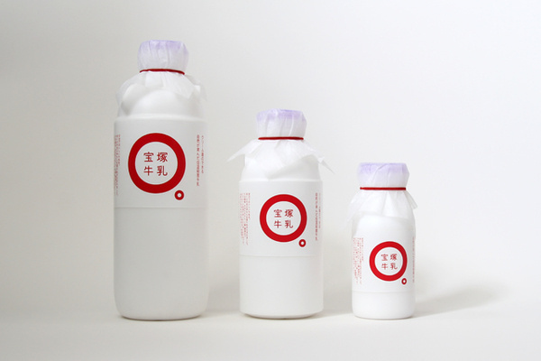 Milk packaging by Adesty #logo #adesty #japan #branding