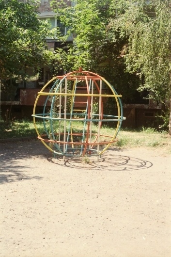 Color_0042.jpg (image) #photography #playgrounds #bulgaria