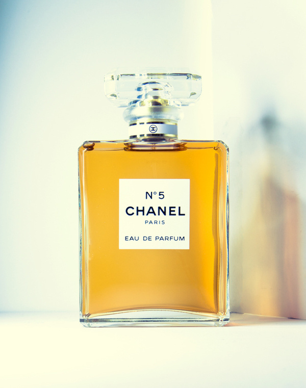 GEOFFREY SOKOL PHOTOGRAPHY : COSMETICS #frag #photography #chanel