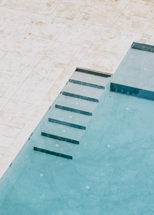 Castillo de Peratallada by MESURA. Photo © Salva López. #pool #minimalist #mesura #salvalopez
