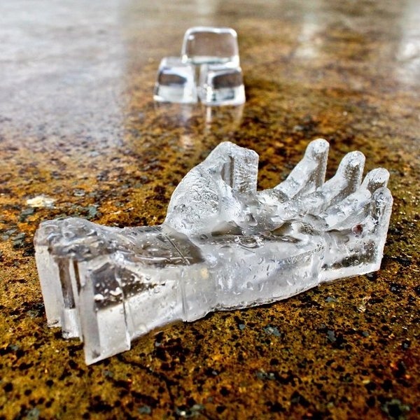 3D Zombie Hand Ice Mold #ice #gadget #cube