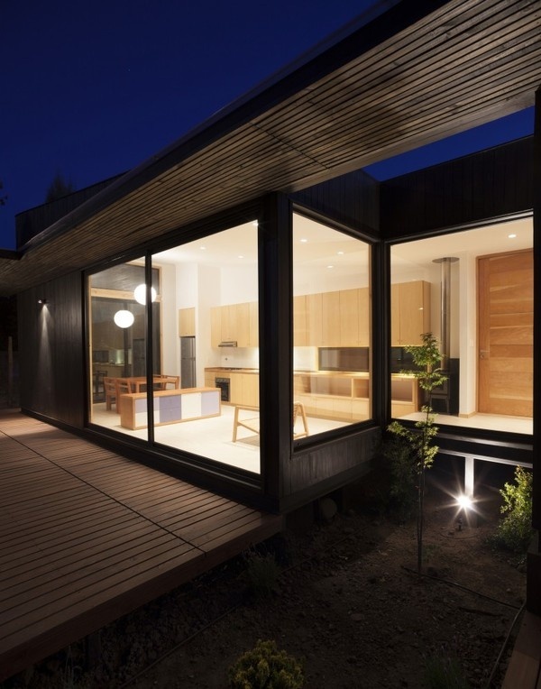 Casa Santa Maria by Etcheberrigaray + Matuschka #modern #design #minimalism #minimal #leibal #minimalist