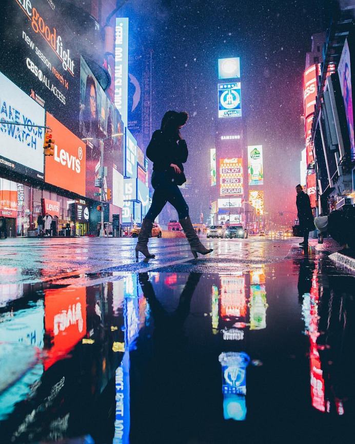 Moody and Cinematic NYC Street Photography by Mike Szpot