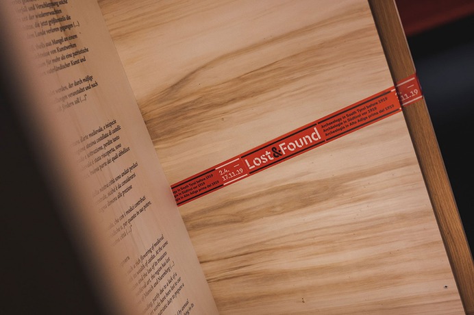 Lost & Found - Mindsparkle Mag Laurin Kofler, Philipp Putzer & Lukas Mayr designed Lost&Found Exhibition. The concept is based on taking up the aesthetics of the transport crates. #logo #packaging #identity #branding #design #color #photography #graphic #design #gallery #blog #project #mindsparkle #mag #beautiful #portfolio #designer