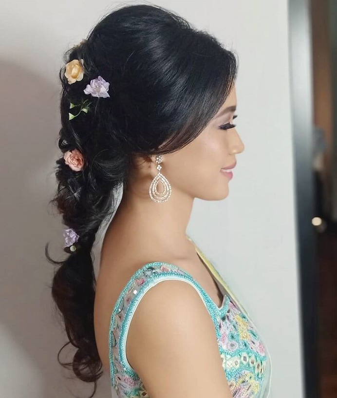 Attractive Nest Flower Hairstyle for Bridal