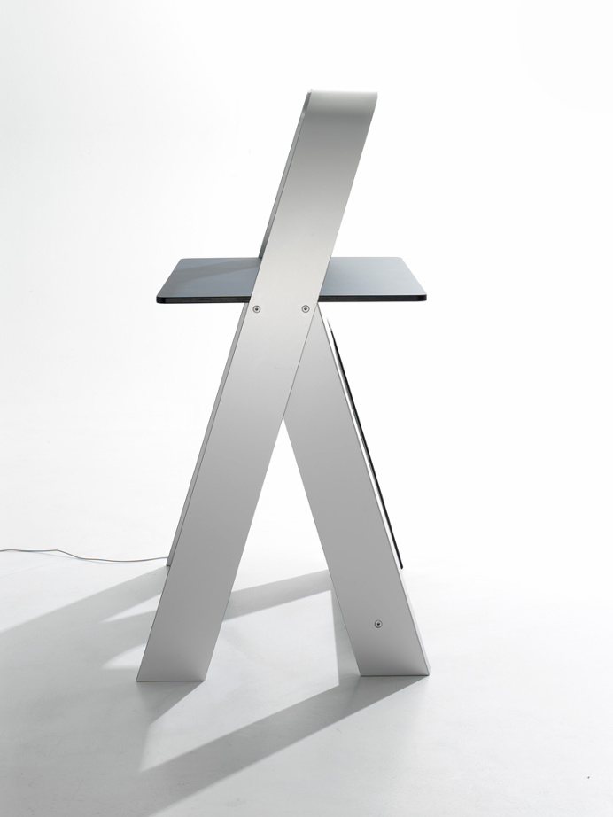 Light Desk