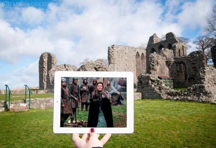 Game of Thrones: Fangirl Quest Recreate Their Favourite Film Scenes