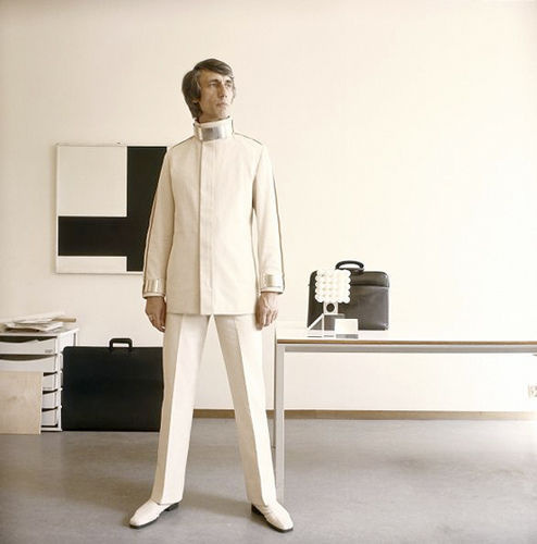 Buamai Ontwerper Wim Crouwel, 1969 On Flickr Photo Sharing! #white #retro #fashion #man #style