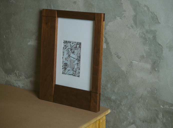 Photo Frame CBS 1114 Fly Massive Millworks #fly #massive #millworks #frame #walnut #wall #interior #modernism #wood