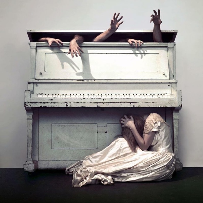 Conceptual and Fine Art Portrait Photography by Nicolas Bruno