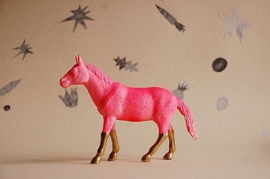 Mom, I want a neon pony! « Peaches To Apples #model #horse #legs #paint #figure #gold #neon