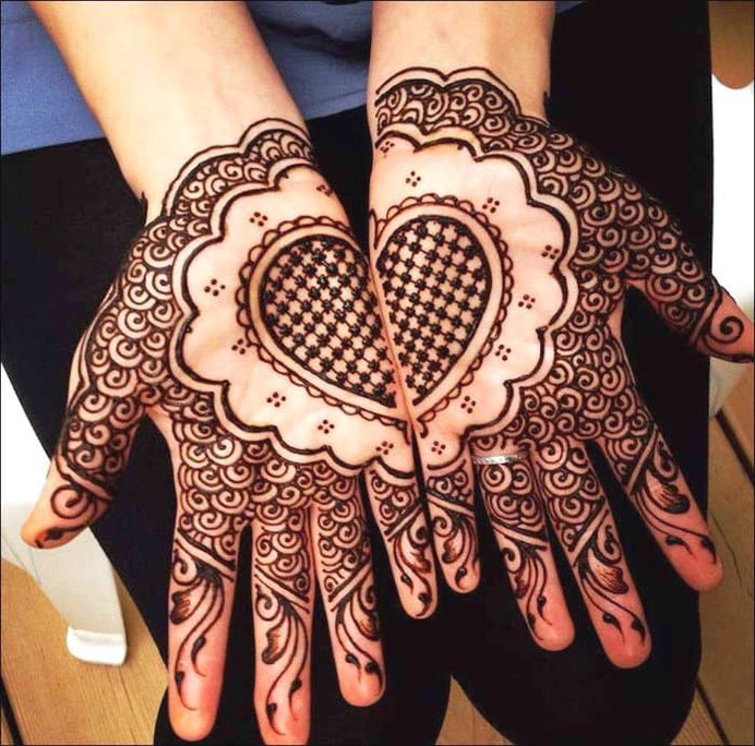 Red mehndi heart stock image. Image of organ, hand, design - 240593023