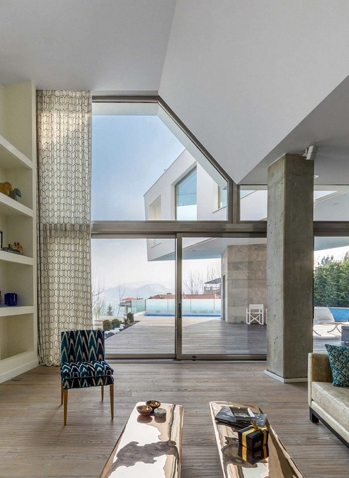 Lavasan Villa by Hariri & Hariri Architecture 3