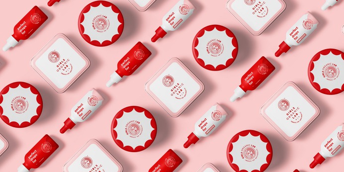 Girls Organic Lab Packaging - Mindsparkle Mag Girls Organic Lab creates organic personal care products personalized to individual needs. The result is a custom product that addresses each customer's concerns with excellence. #packaging #identity #branding #design #color #photography #graphic #design #gallery #blog #project #mindsparkle #mag #beautiful #portfolio #designer