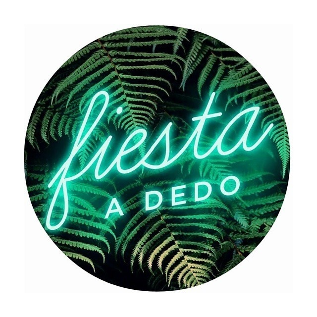 Fiesta a dedo #logo #brand #identity