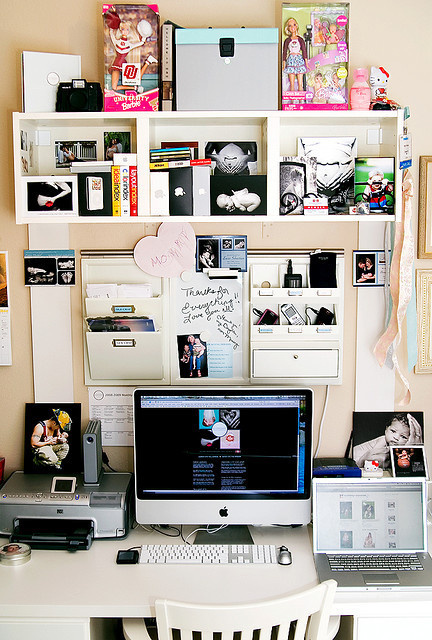 organized chaos workspace by shutterblog #office #home #workspace