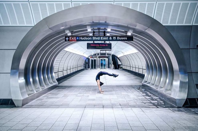 Urban Yoga Across The UK And NYC by Kristina Kashtanova